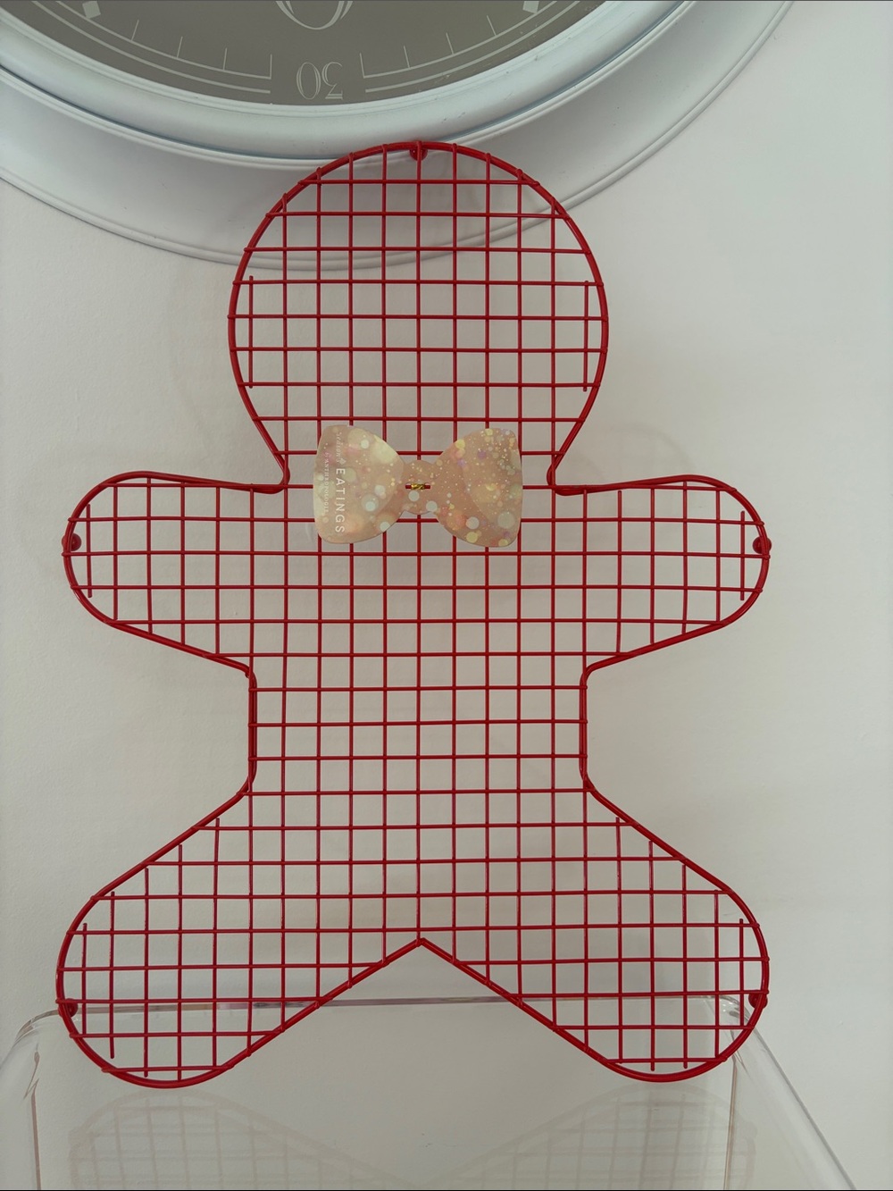Red Wire Gingerbread Wall Decor with Bow